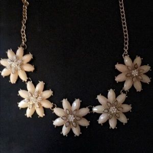 Francesca’s Pink Blush Gold Statement necklace